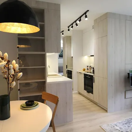 Nowolipie 31 - Bezplatny Parking - Free Parking - Better Apartment