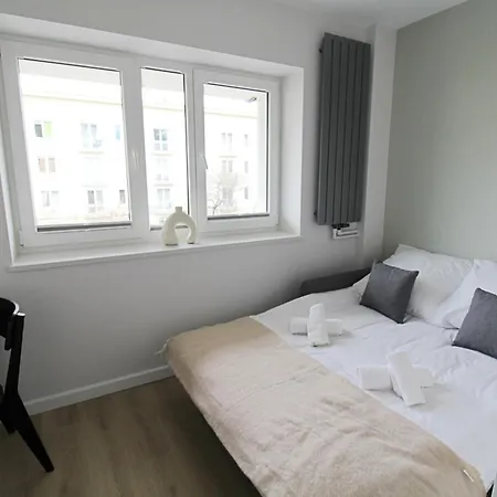 Nowolipie 31 - Bezplatny Parking - Free Parking - Better Apartment Warsaw