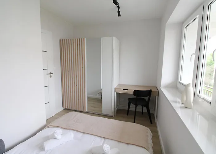 Nowolipie 31 - Bezplatny Parking - Free Parking - Better Warszawa